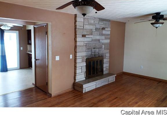 3rd image of 1655 Oriole Dr