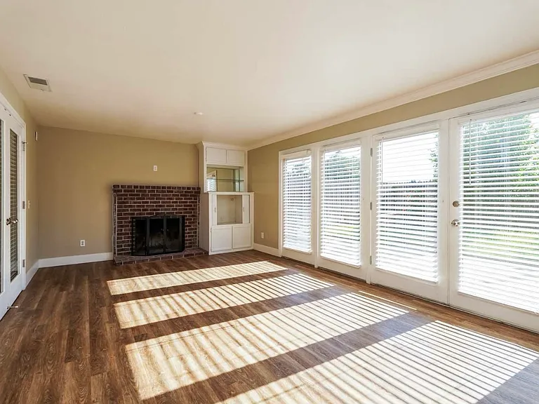 2844 Tiffany West Way — Photo 9