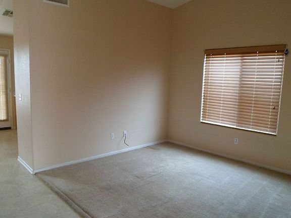 5th image of 176 W Vallecito Ct