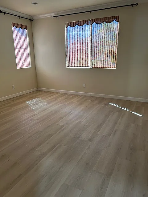 7 bed, 3.5 bath, 3600 sqft, $4,300 — Photo 1