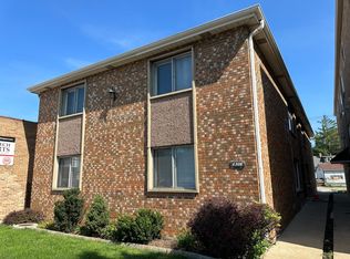 8306 Grand Ave APT 2S, River Grove, IL 60171