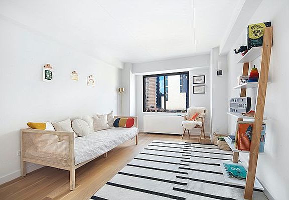 4th image of 200 E 87th St APT 8E
