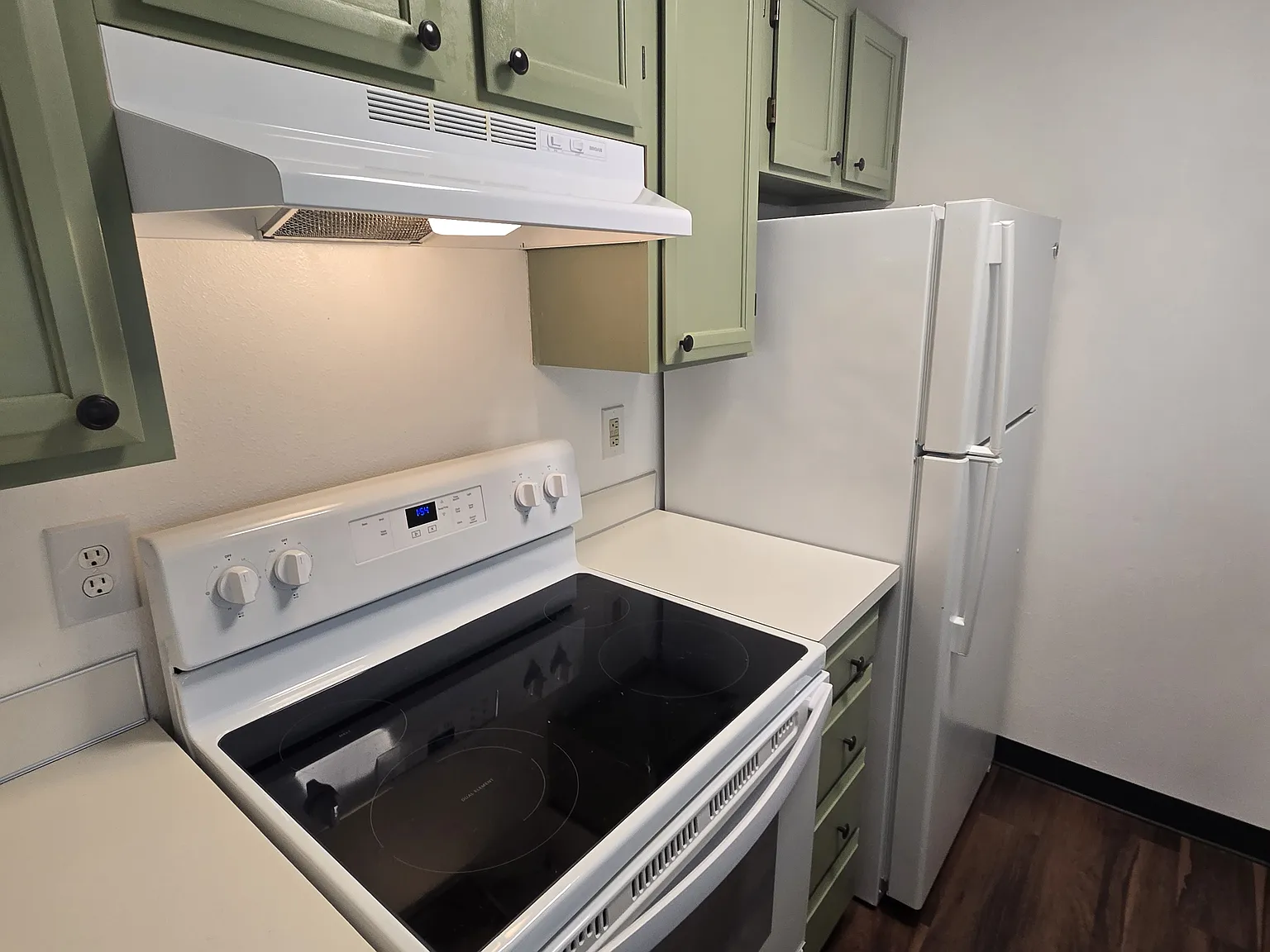 Isherwood Apartments — Photo 4