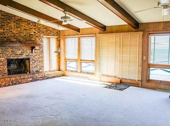 4th image of 600 Lake Dr
