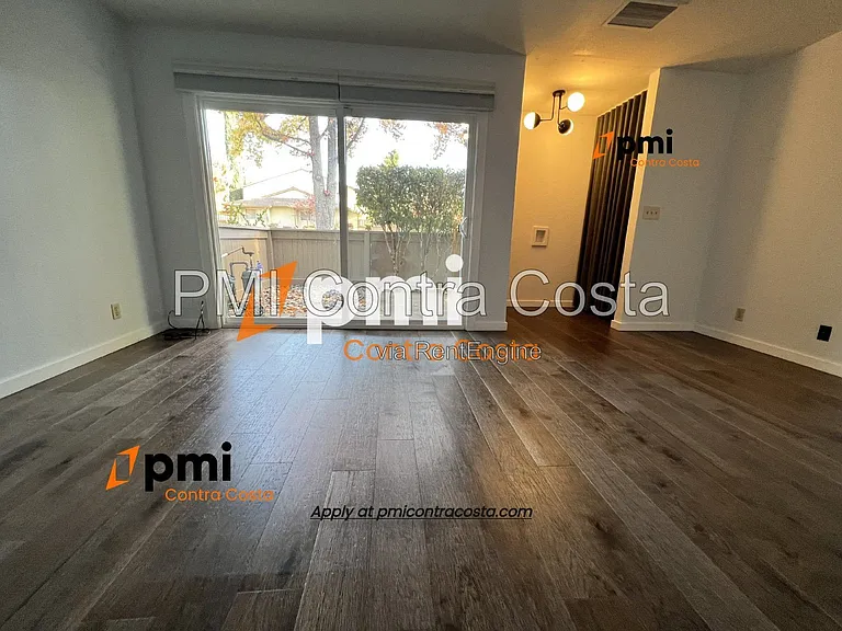 1930 Olmo Way — Photo 7