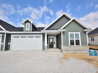 1116 Elderberry ROAD, Oconomowoc, WI 53066