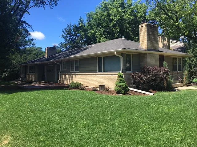 3110 W 48th St — Photo 2