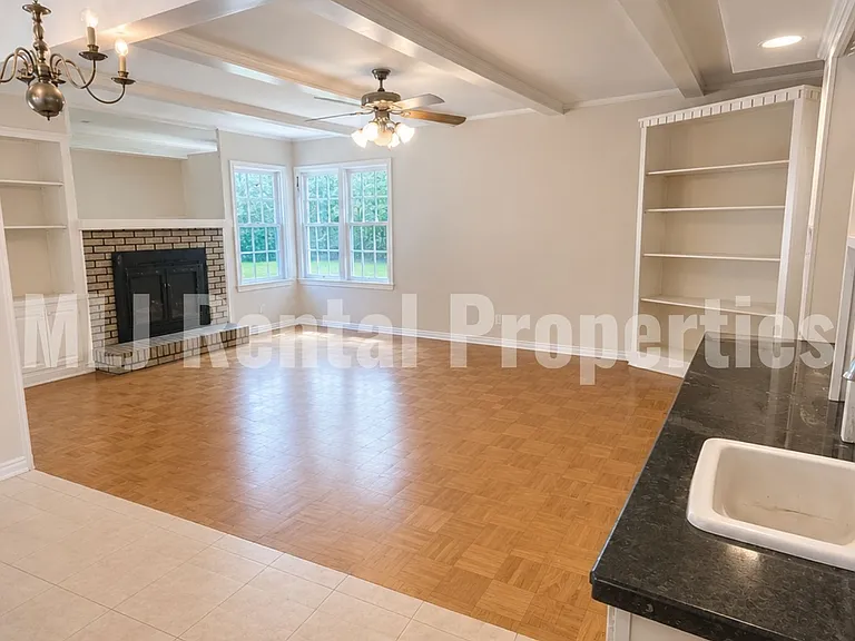 5881 S Irvington Ave — Photo 13