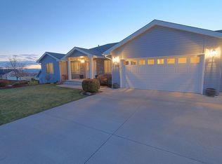 894 W View Dr, Klamath Falls, OR 97603