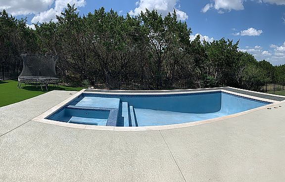 5th image of 425 Katie Dr
