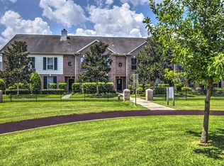 607 Travis St APT 2, Webster, TX 77598