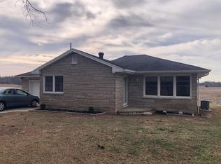 2100 Greenbriar Rd, Utica, KY 42376