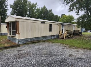 68 Granny Ln, Lawrenceville, VA 23868