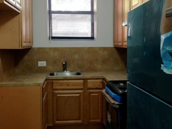 880 68th St APT L2, Brooklyn, NY 11220