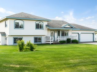 11638 E Annie Ln, Palmer, AK 99645