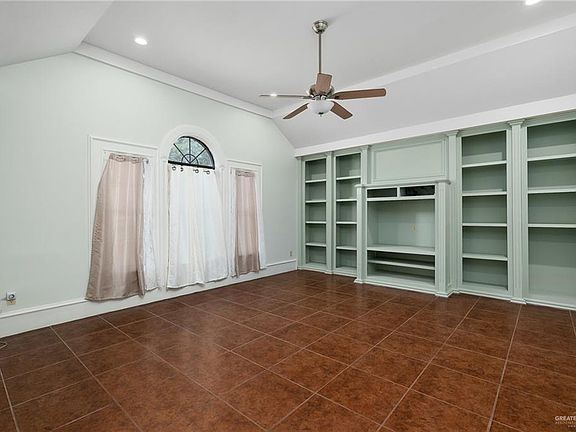 4th image of 505 E Water Lilly Ave