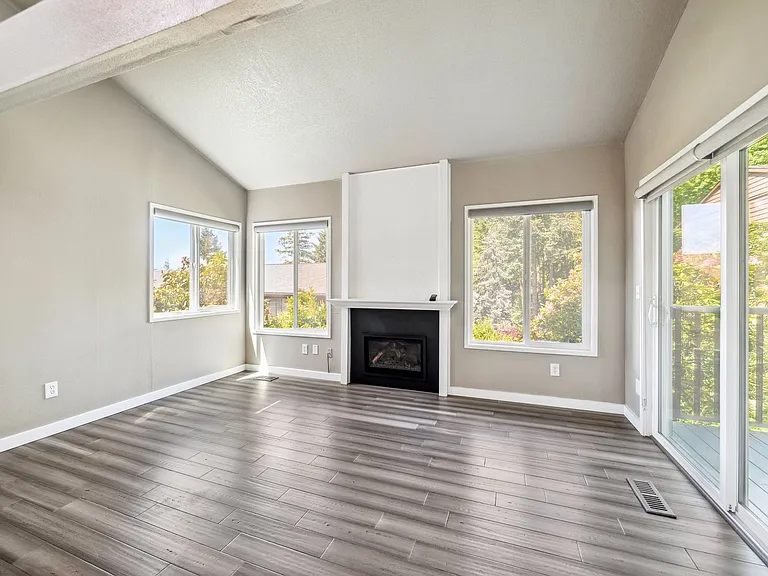 4312 Botticelli St — Photo 2