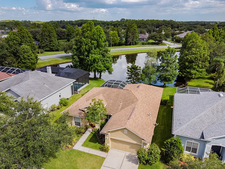 10506 Chelmsford Way — Photo 2