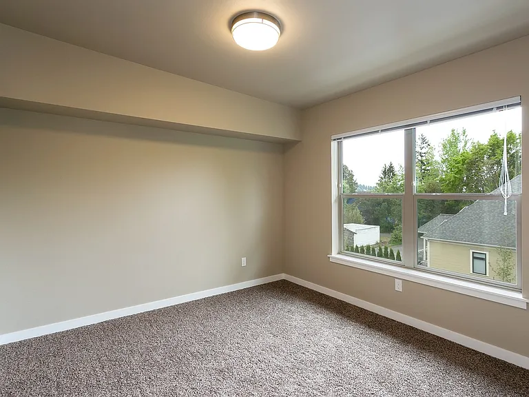 One Month Free, Broadway Station Apartments — Photo 7