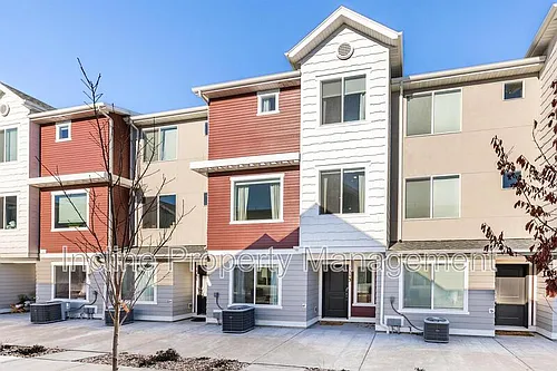 1113 E Yard Row Photo 1