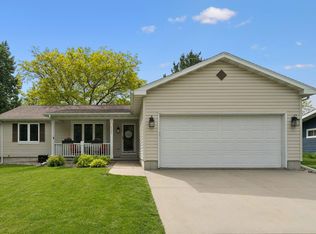 2303 1st Ave NW, Waverly, IA 50677
