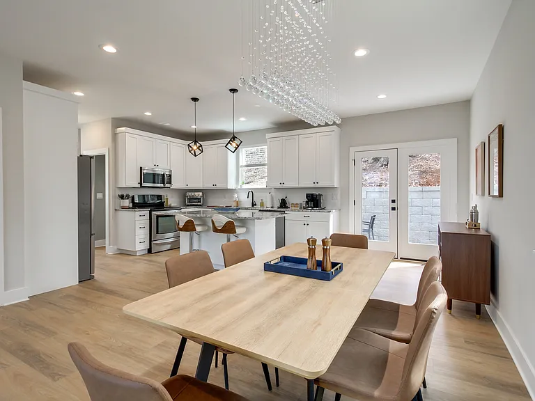 406 Dempsey Ln — Photo 13