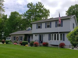 211 Schoolhouse Rd, Chicopee, MA 01020