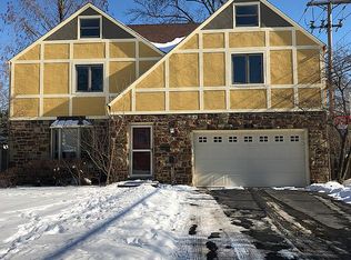 2524 Andover Rd, Columbus, OH 43221