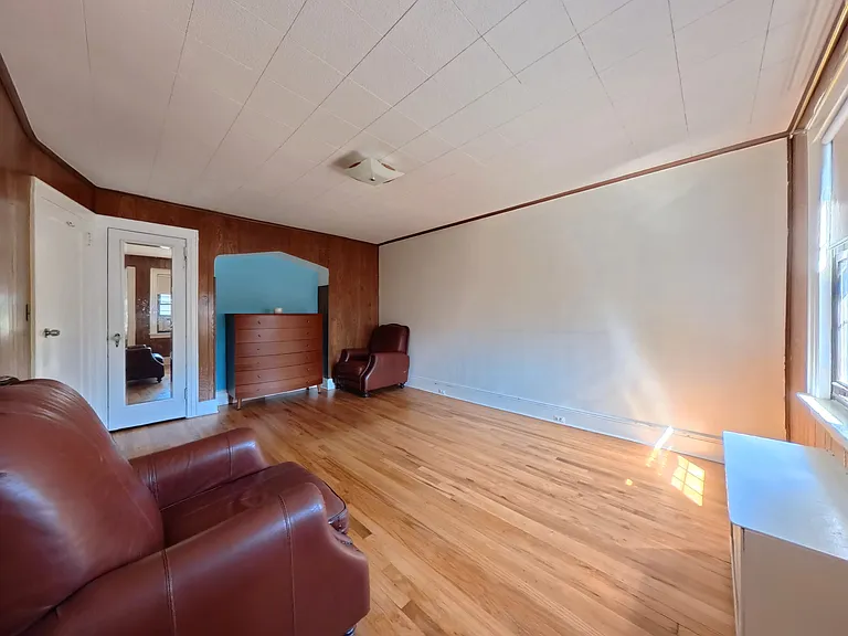 398 Bauer Pl — Photo 10