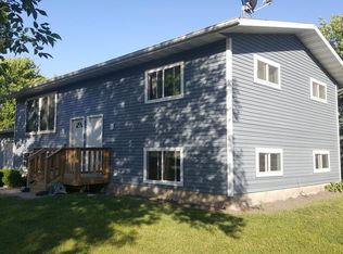 603 Maple Ln, Moorhead, MN 56560