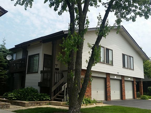 2nd image of 1319 Kingsbury Dr Unit 1