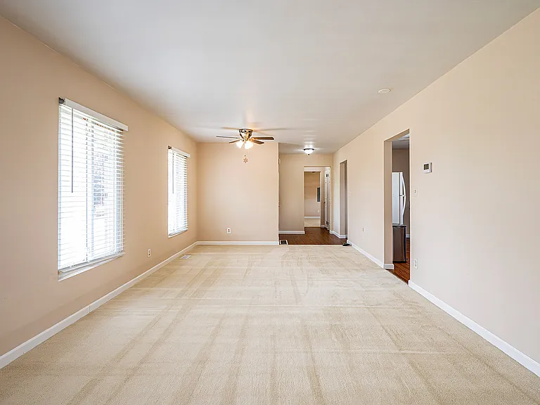 151 Edwin Dr — Photo 11