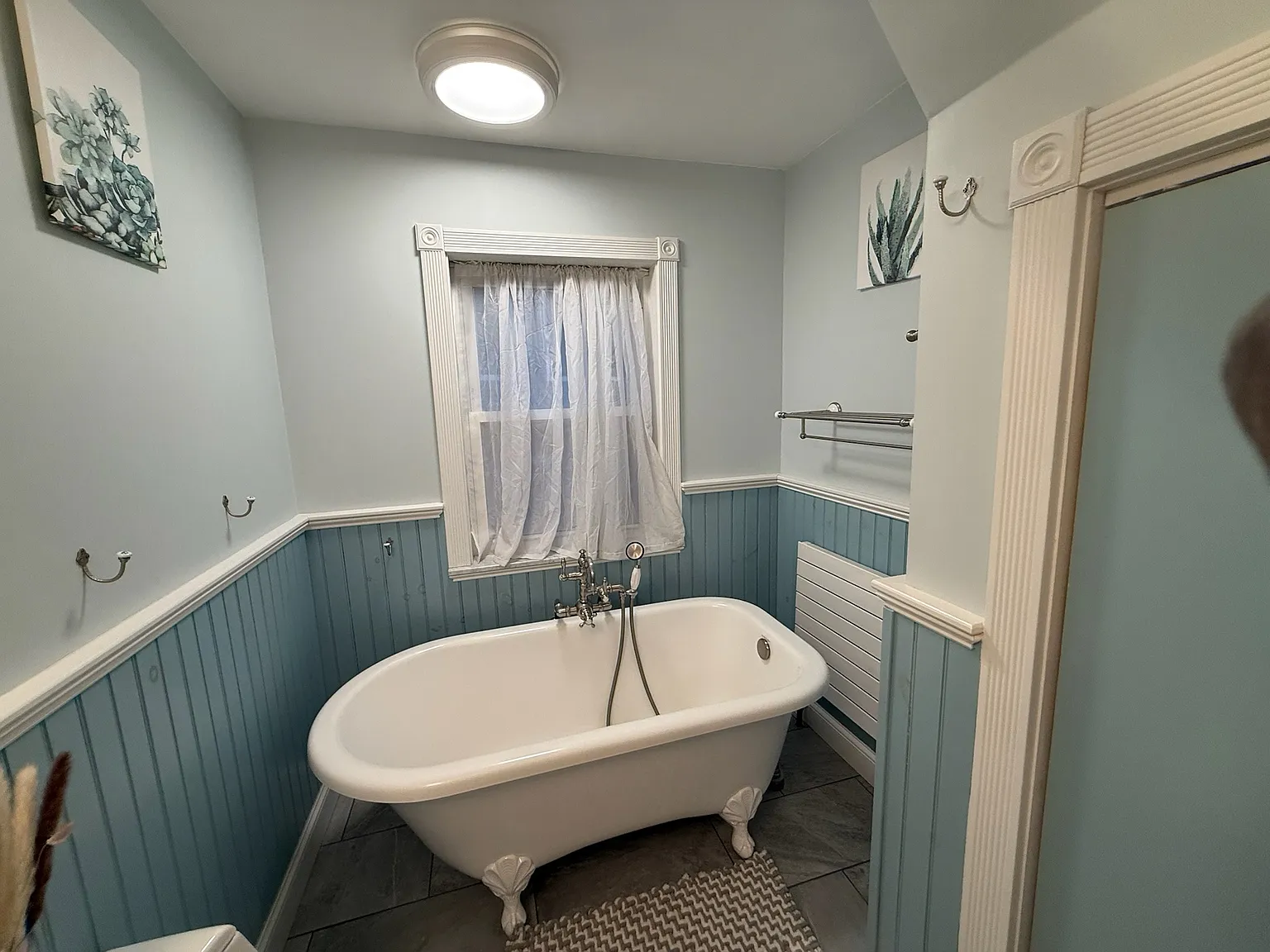 2 bed, $4,000 — Photo 3