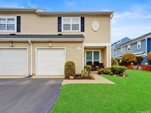 100-18 Baker Court, Island Park, NY 11558