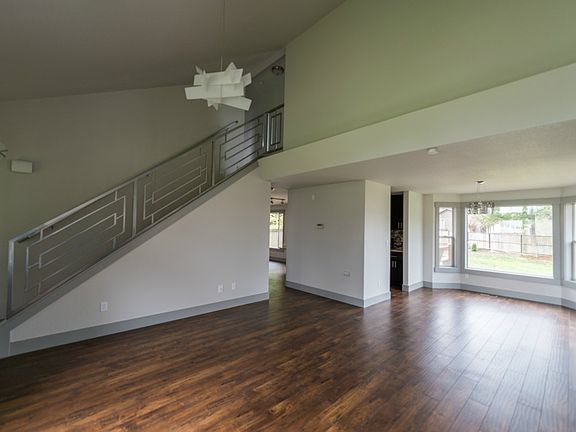 2nd image of 1207 132nd Street Ct E
