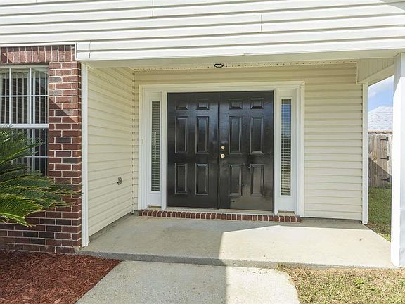 4th image of 642 Hanley Downs Dr