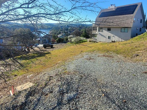 5th image of 572 Poker Flat Rd