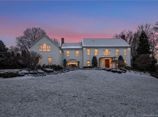 104 Long Lots Rd, Westport, CT 06880