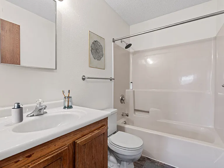 Cascade - 2 Bed / 1 Bath - 900 Sq.Ft.