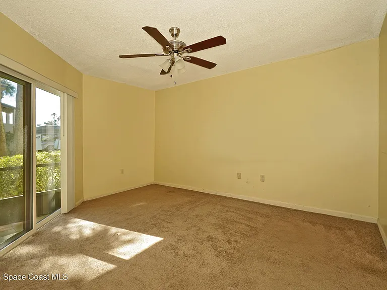 220 S 5th St #205 — Photo 16