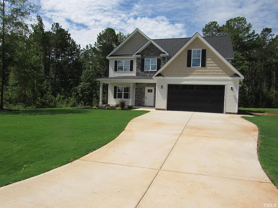 1st image of 300 Coats Ridge Dr