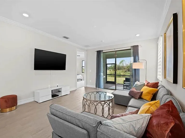 245 Teramo Way — Photo 7