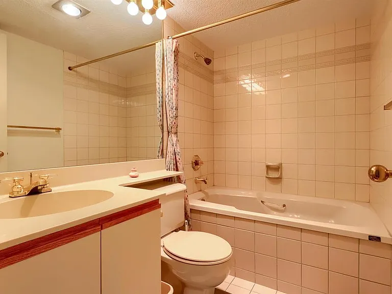 6055 Nelson Ave #2007 — Photo 13