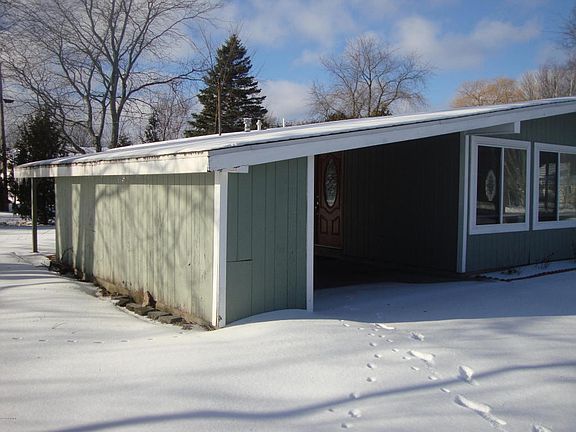2nd image of 301 W Beryl St