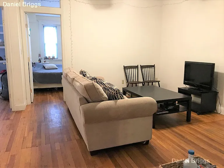 23 Egremont Rd #6 — Photo 2