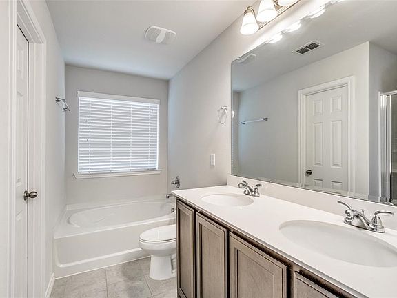 4th image of 9212 Vista Mill Dr