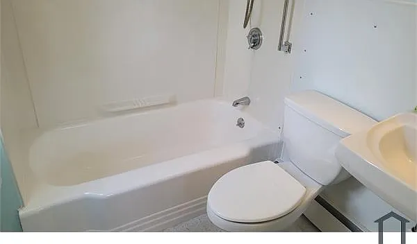 319 Somerville St #3 — Photo 3