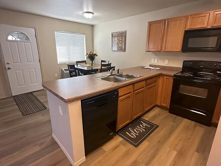 Prairie Meadows Townhomes — Photo 17