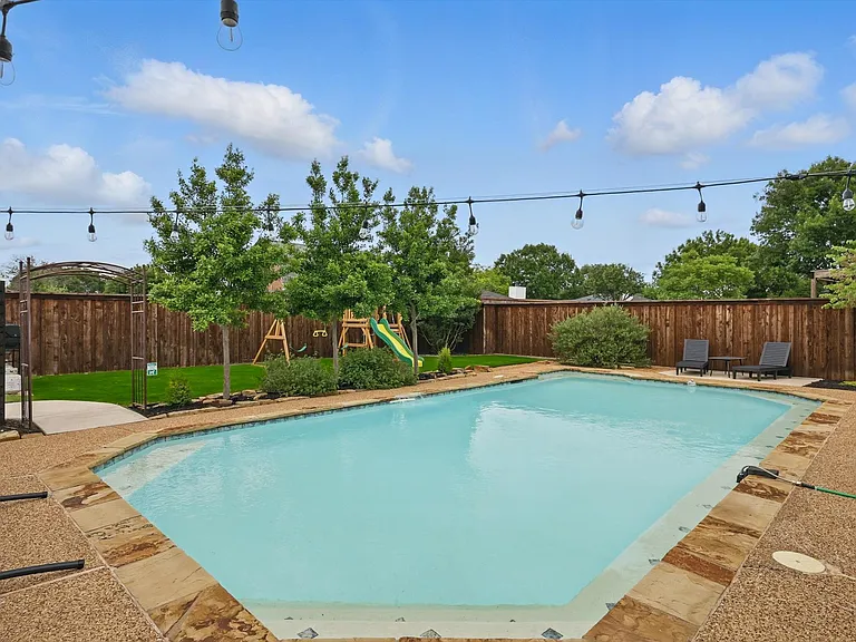 328 Shawnee Trl — Photo 30