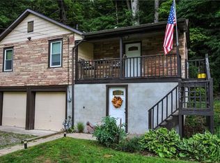 2695 Ginger Ln, Allison Park, PA 15101